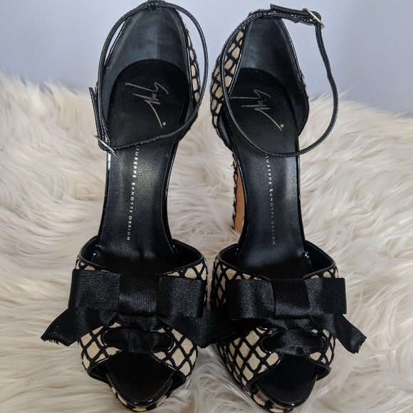 Giuseppe Zanotti Blk/Wht Peep Toe Heels Sz 39.5 - Picture 2 of 7